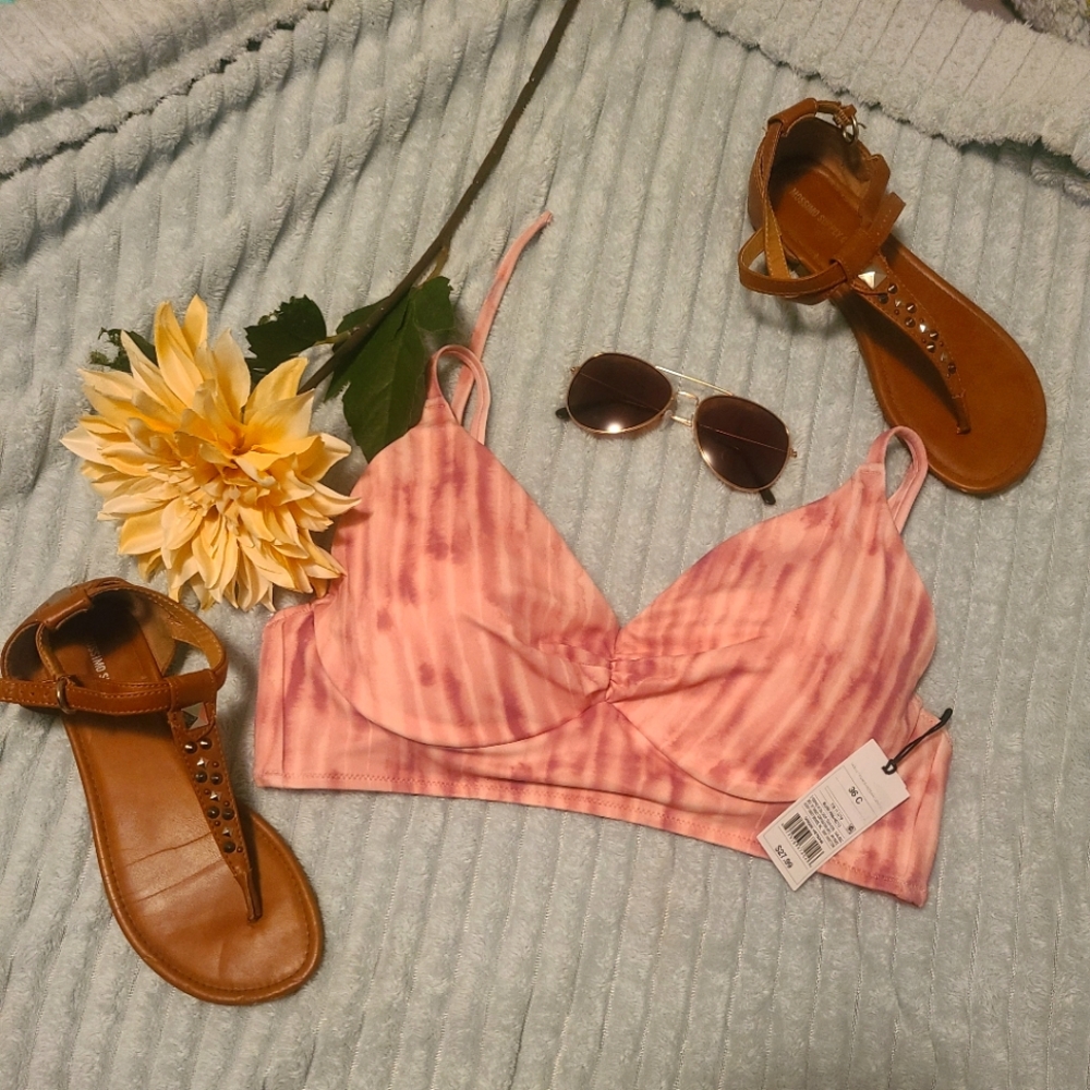 36C swim top